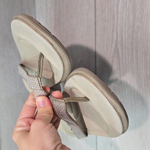 Crocs Women T strap Sequin Sandals Slide Flats shoes sz 10 - Picture 4 of 12